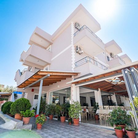 Aleksander Aparthotel Ksamil Exteriér fotografie